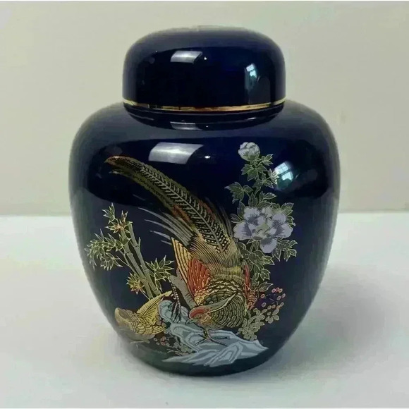 No brand Other - Vintage Royal Blue Porcelain Ginger Jar With Oriental Pheasant Scene EUC